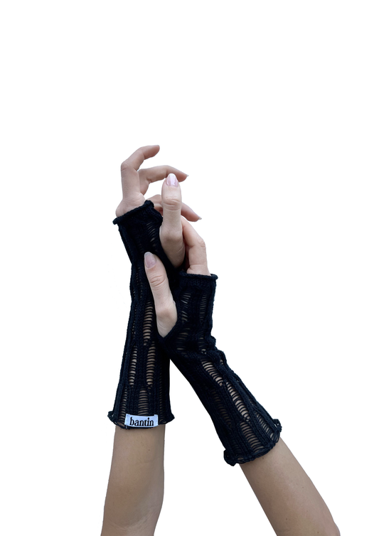 Holly Black gloves